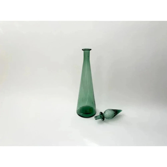 Empoli Glass Large Green Ribbed Handblown Glass MCM Tapered Decanter - Picture 2 of 10